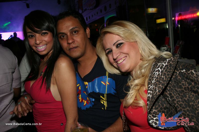 Balada: Fotos de Sexta na Plataforma do Choop na Cidade do Automovel - DF