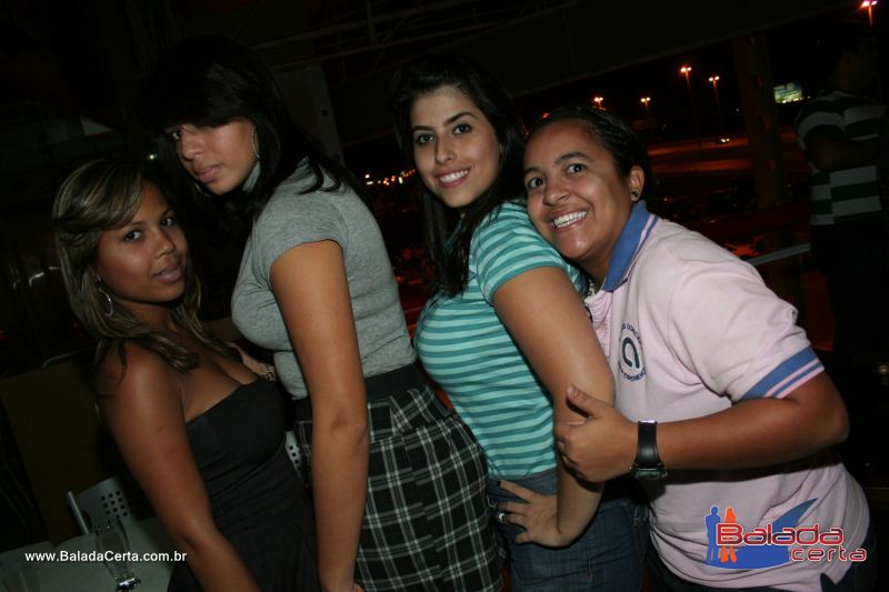 Balada: Fotos de Sexta na Plataforma do Choop na Cidade do Automovel - DF