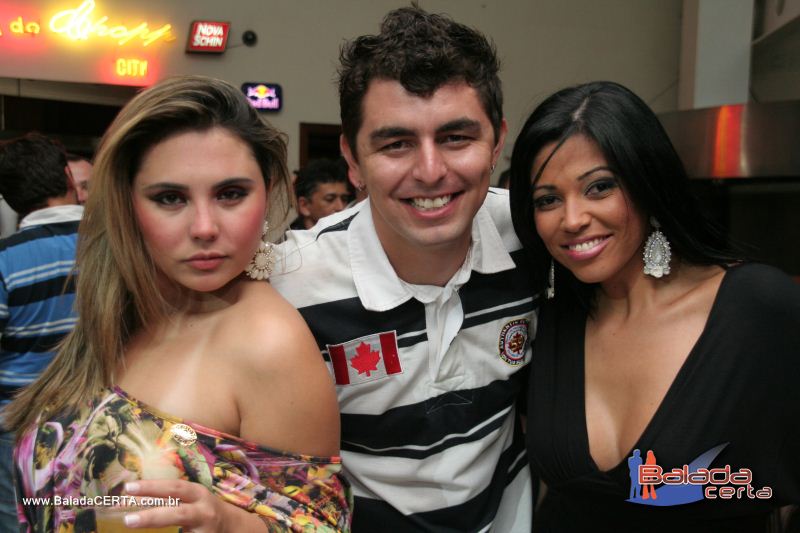 Balada: Fotos de Sexta na Plataforma do Choop na Cidade do Automovel - DF