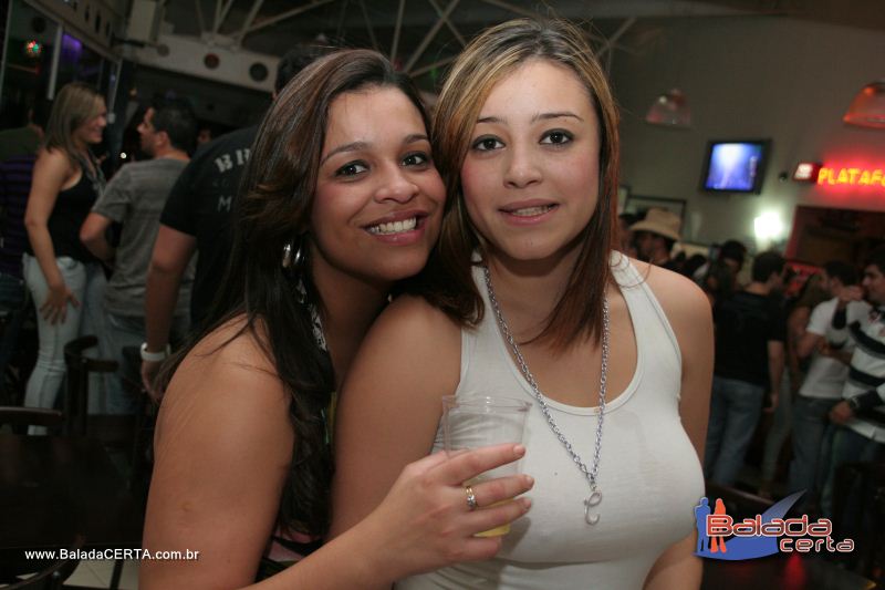 Balada: Fotos de Sexta na Plataforma do Choop na Cidade do Automovel - DF