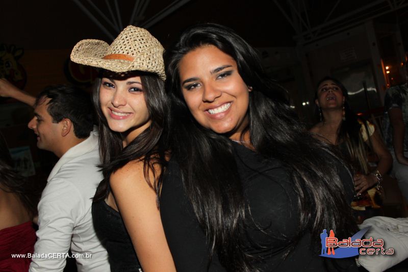 Balada: Fotos de Sexta na Plataforma do Choop na Cidade do Automovel - DF