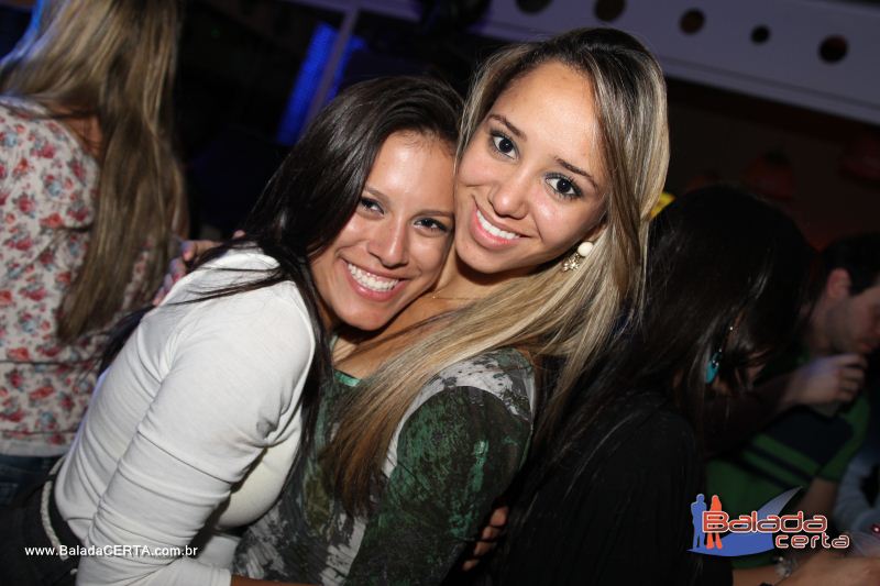 Balada: Fotos de Sexta na Plataforma do Choop na Cidade do Automovel - DF