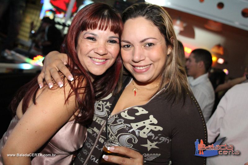 Balada: Fotos de Sexta na Plataforma do Choop na Cidade do Automovel - DF
