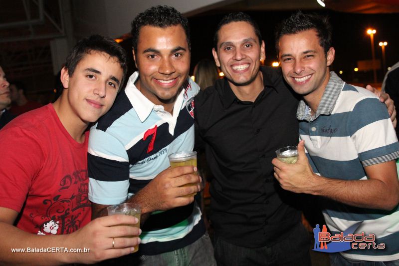 Balada: Fotos de Sexta na Plataforma do Choop na Cidade do Automovel - DF