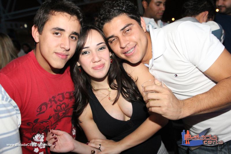Balada: Fotos de Sexta na Plataforma do Choop na Cidade do Automovel - DF