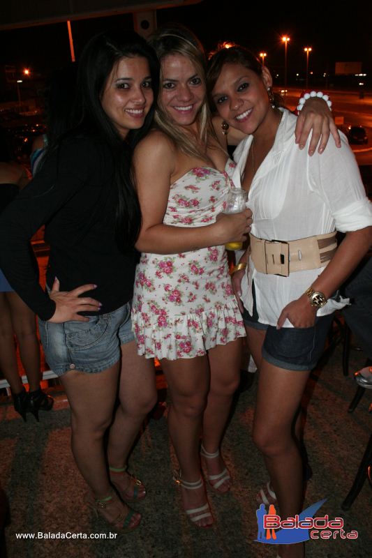 Balada: Fotos de Sexta na Plataforma do Choop na Cidade do Automovel - DF