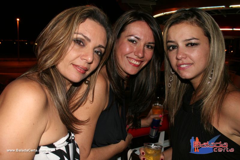 Balada: Fotos de Sexta na Plataforma do Choop na Cidade do Automovel - DF