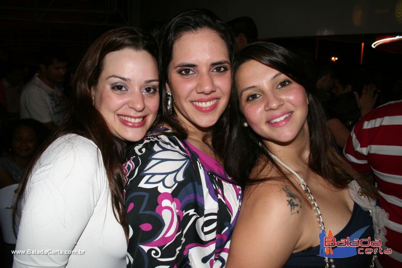 Balada: Fotos de Sexta na Plataforma do Choop na Cidade do Automovel - DF