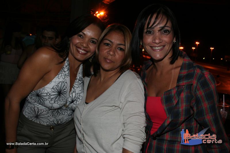 Balada: Fotos de Sexta na Plataforma do Choop na Cidade do Automovel - DF