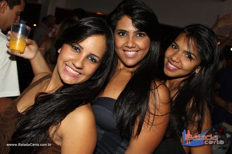 Balada: Fotos de Sexta na Plataforma do Choop na Cidade do Automovel - DF