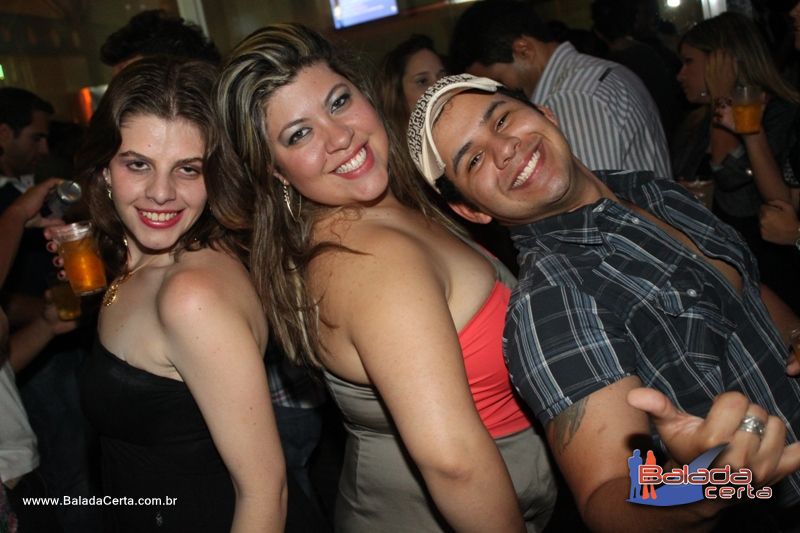 Balada: Fotos de Sexta na Plataforma do Choop na Cidade do Automovel - DF