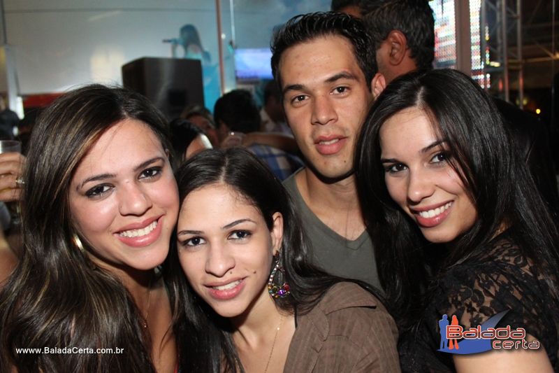 Balada: Fotos de Sexta na Plataforma do Choop na Cidade do Automovel - DF