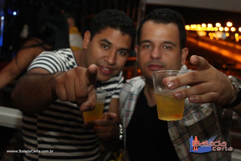 Balada: Fotos de Sexta na Plataforma do Choop na Cidade do Automovel - DF