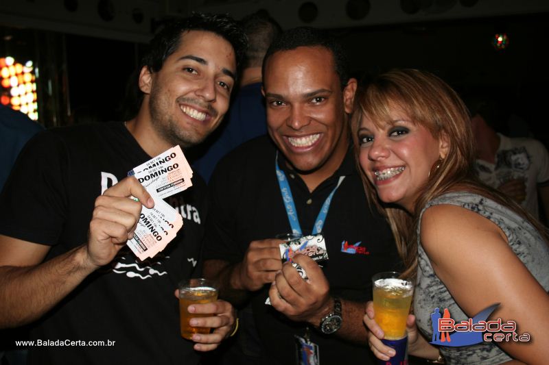 Balada: Fotos de Sexta na Plataforma do Choop na Cidade do Automovel - DF