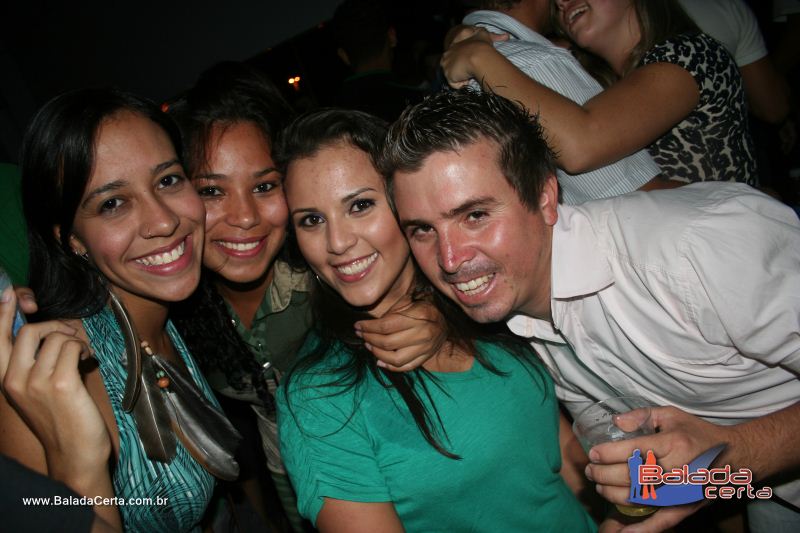 Balada: Fotos de Sexta na Plataforma do Choop na Cidade do Automovel - DF