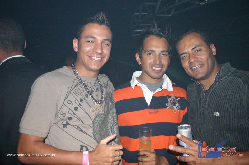 Balada: Fotos de Sexta na Dan Heaven em �guas Claras - DF