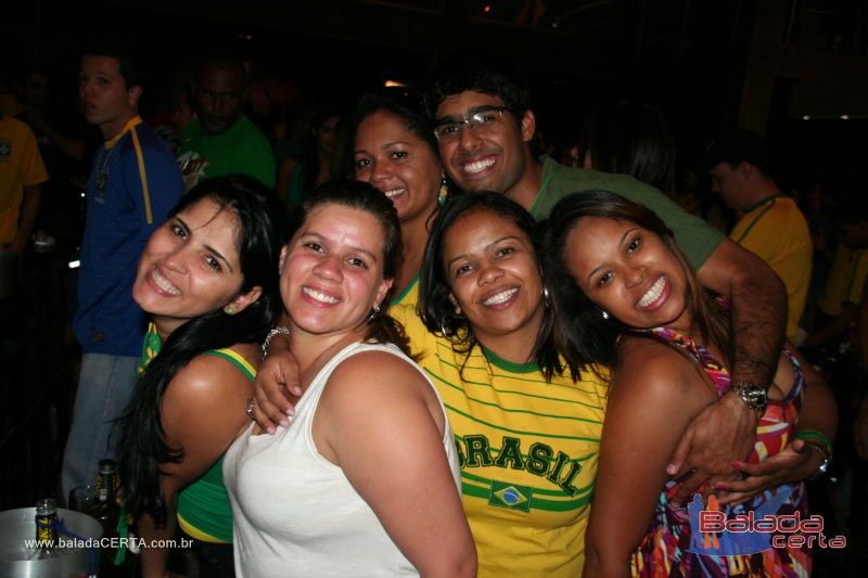 Balada: Fotos de segunda no Moinho 56 em Taguatinga Norte - DF