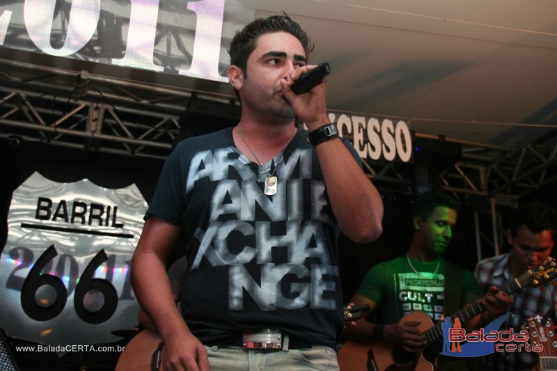 Balada: Fotos de ter�a no Barril 66 em �guas Claras - DF