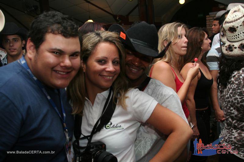 Balada: Fotos de ter�a no Barril 66 em �guas Claras - DF