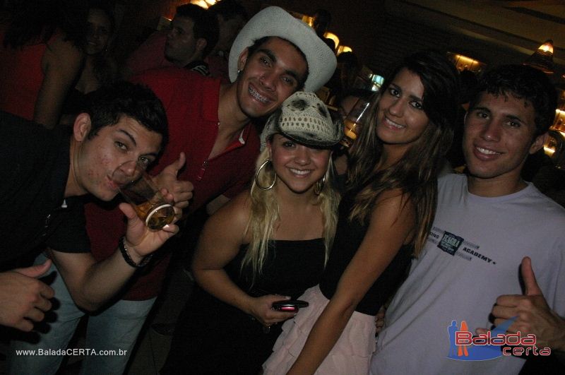 Balada: Fotos de sexta no Planeta Country em �guas Claras - DF