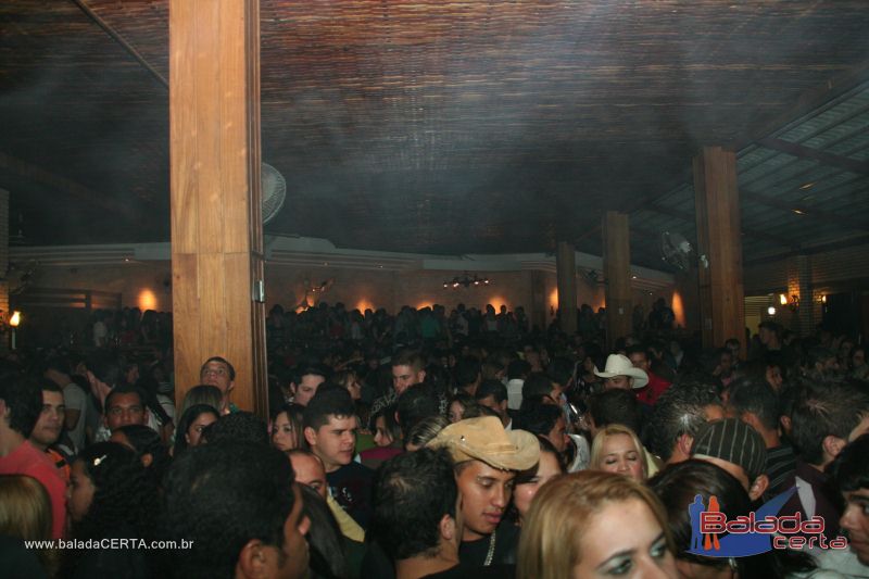 Balada: Fotos de s�bado na Roda do Chopp no N�cleo Bandeirante - DF
