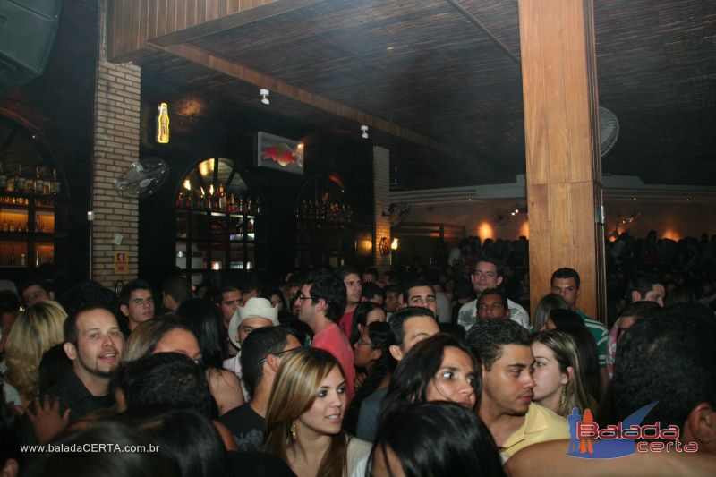 Balada: Fotos de s�bado na Roda do Chopp no N�cleo Bandeirante - DF