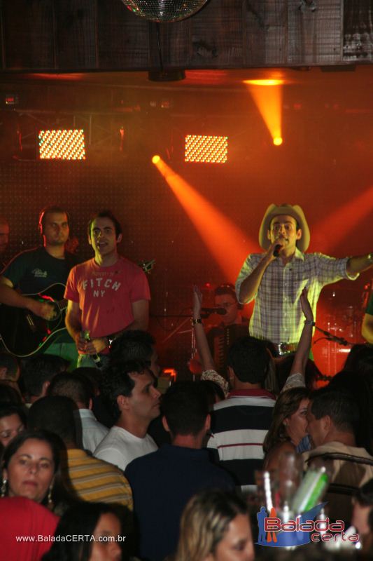 Balada: Fotos de quinta na Roda do Chopp no N�cleo Bandeirante - DF