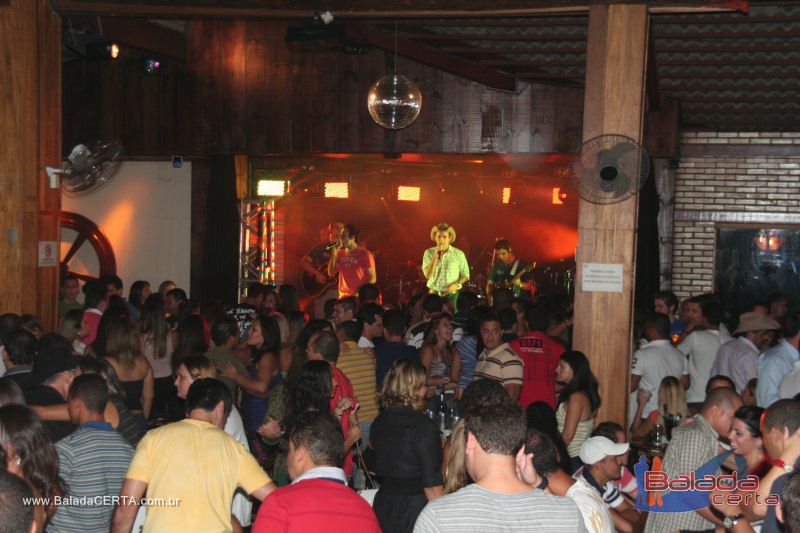 Balada: Fotos de quinta na Roda do Chopp no N�cleo Bandeirante - DF