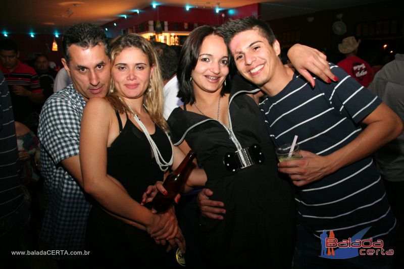 Balada: Fotos de quinta na Choperia do Cowboy na Vicente Pires - DF
