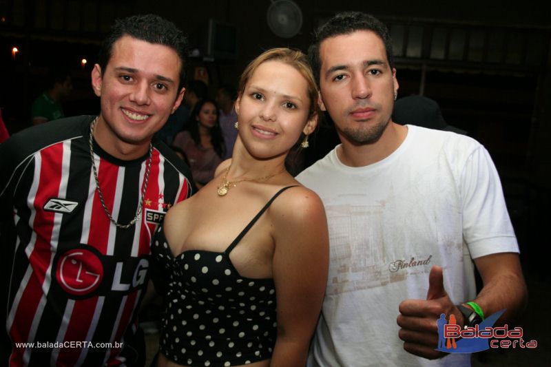 Balada: Fotos de quinta na Choperia do Cowboy na Vicente Pires - DF