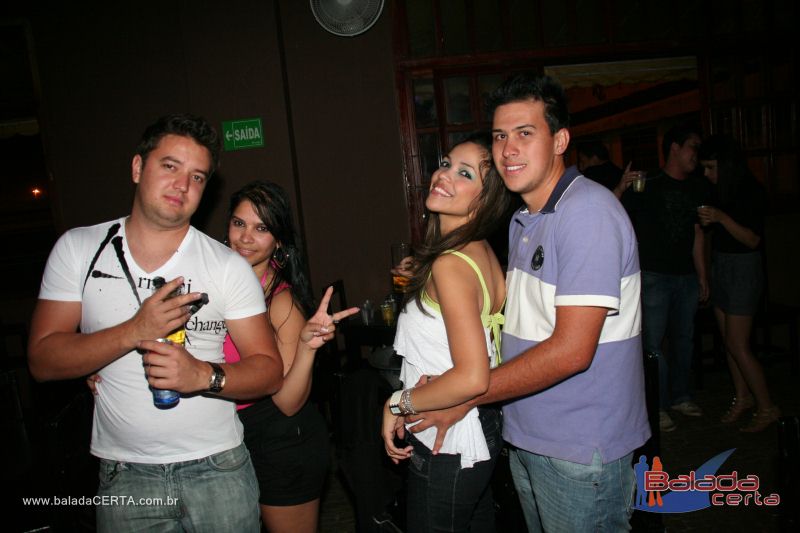 Balada: Fotos de quinta na Choperia do Cowboy na Vicente Pires - DF