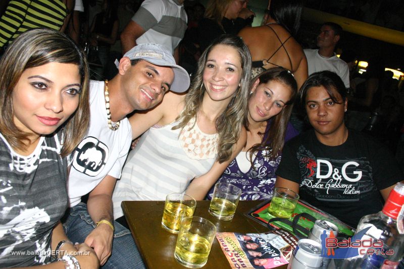 Balada: Fotos de s�bado no Ca	�apa em Valpara�zo - GO