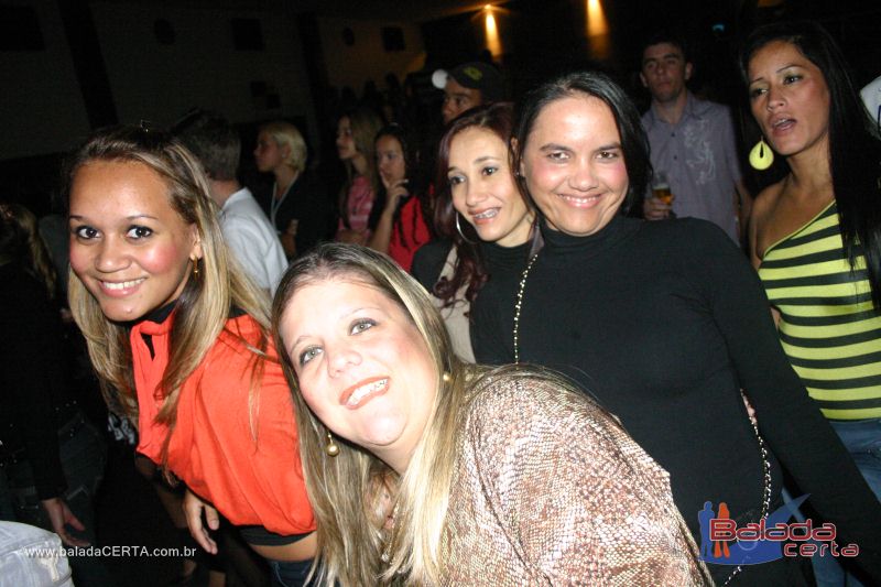 Balada: Fotos de s�bado no Ca	�apa em Valpara�zo - GO