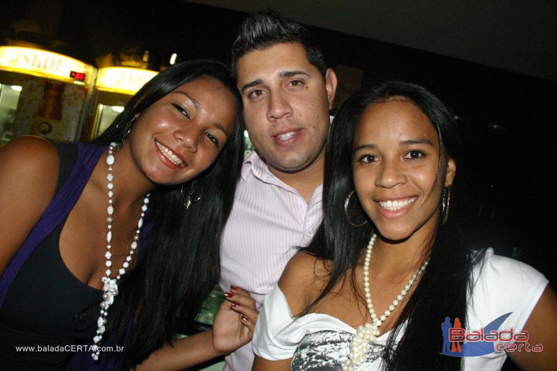 Balada: Fotos de s�bado no Ca	�apa em Valpara�zo - GO