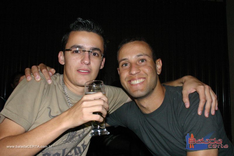Balada: Fotos de s�bado no Ca	�apa em Valpara�zo - GO
