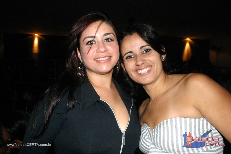 Balada: Fotos de s�bado no Ca	�apa em Valpara�zo - GO