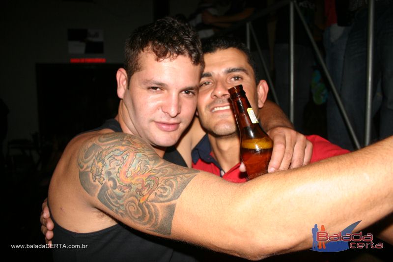 Balada: Fotos de s�bado no Ca	�apa em Valpara�zo - GO