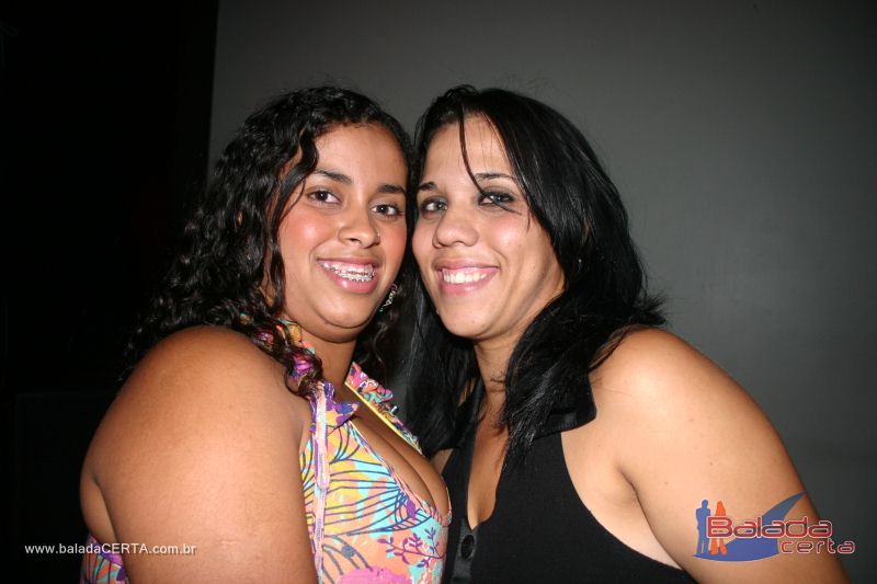 Balada: Fotos de s�bado no Ca	�apa em Valpara�zo - GO