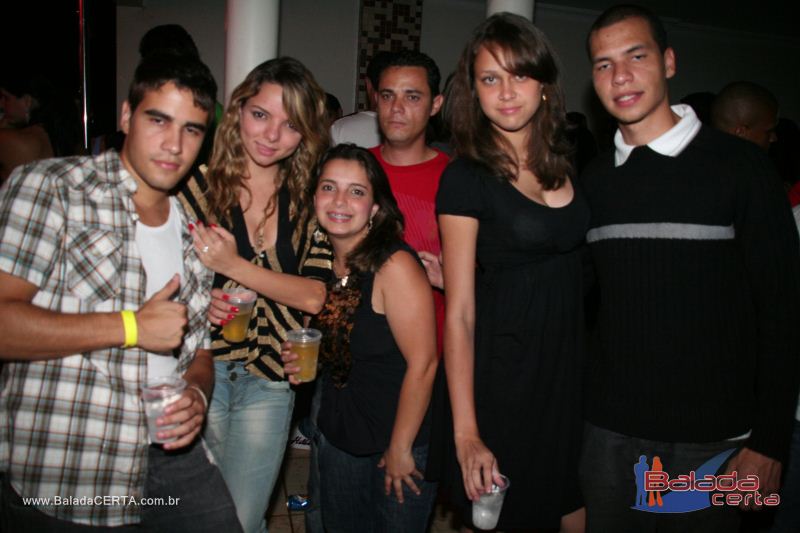 Balada: October Night Niver do Fabinho em Bras�lia - DF