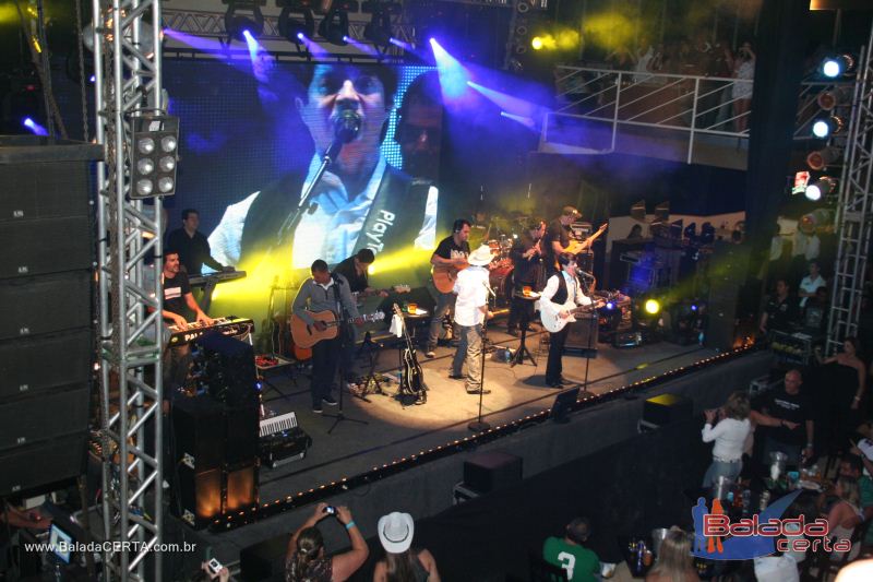 Balada: Show de Chit�ozinho & Xoror� na Via Stadium em Taguatinga - DF