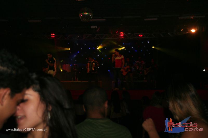 Balada: Violada Universit�ria - Guilherme & Giulliano
