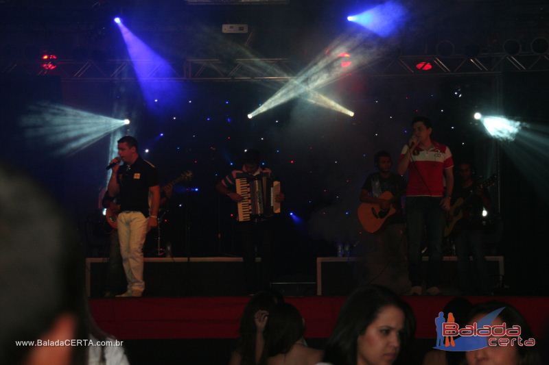 Balada: Violada Universit�ria - Guilherme & Giulliano