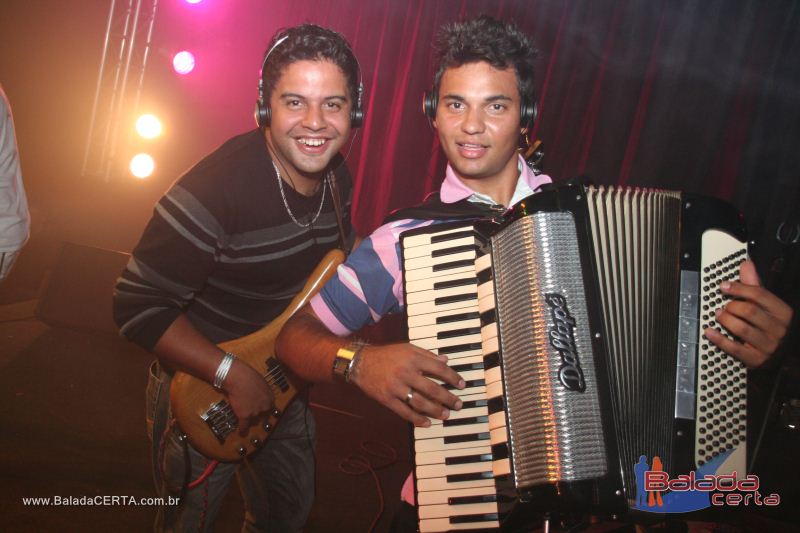 Balada: Violada Universit�ria - Guilherme & Giulliano