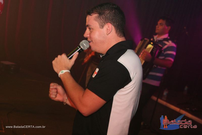Balada: Violada Universit�ria - Guilherme & Giulliano