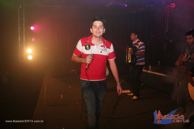 Balada: Violada Universit�ria - Guilherme & Giulliano