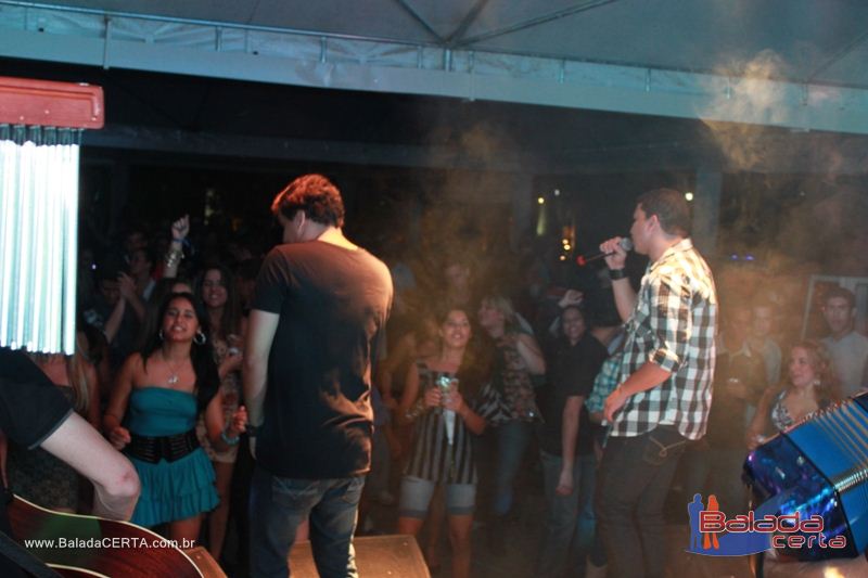 Balada: Balada Sertaneja com Cleber & Cauan em Luzi�nia - GO