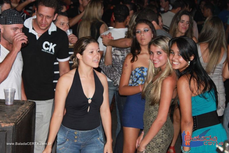 Balada: Balada Sertaneja com Cleber & Cauan em Luzi�nia - GO