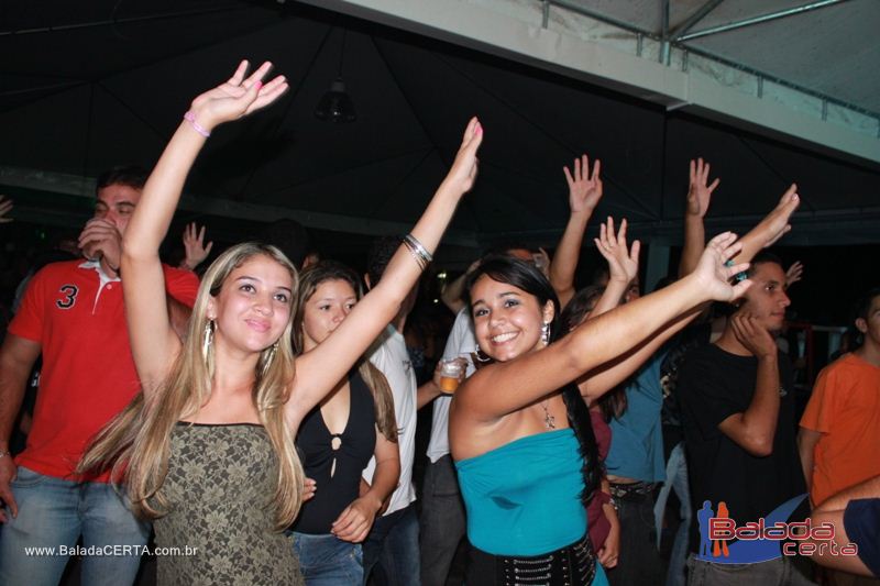 Balada: Balada Sertaneja com Cleber & Cauan em Luzi�nia - GO