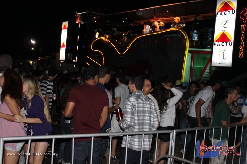 Balada: Skol Folia Una�