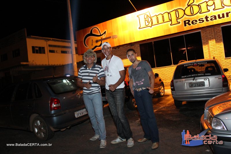 Balada: Fotos de s�bado na Emp�rio Sertanejo no N�cleo Bandeirante - DF